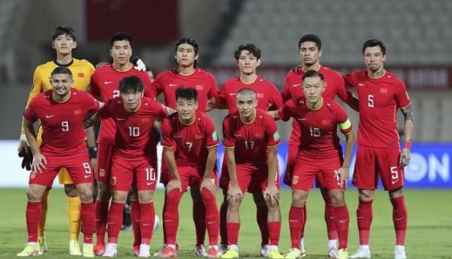 关于他的进球，福登说：“我之前有几次机会但都有些匆忙，这一次我选择打对方两腿之间，幸运的是球进了。